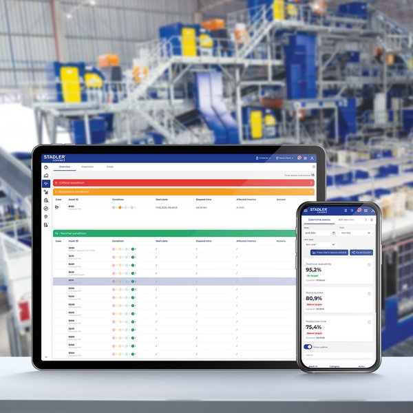 Tableta y smartphone con paneles de control STADLERconnect para el mantenimiento digital de las instalaciones de clasificación de residuos. La tableta muestra el estado de las máquinas mediante avisos de alerta codificados por colores, mientras que el smartphone muestra indicadores clave sobre la disponibilidad de las instalaciones, el tiempo de funcionamiento y el tiempo de producción. Al fondo se ve una instalación de clasificación de STADLER.
